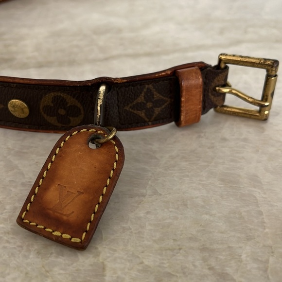 LOUIS VUITTON ✨ Authentic Vintage LV leather dog collar with tag. - Picture 6 of 11